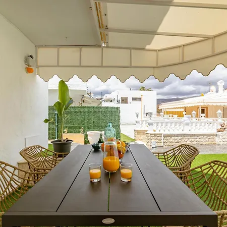 Canarian - Yucatan Coastal Hideaway Ferienhaus *